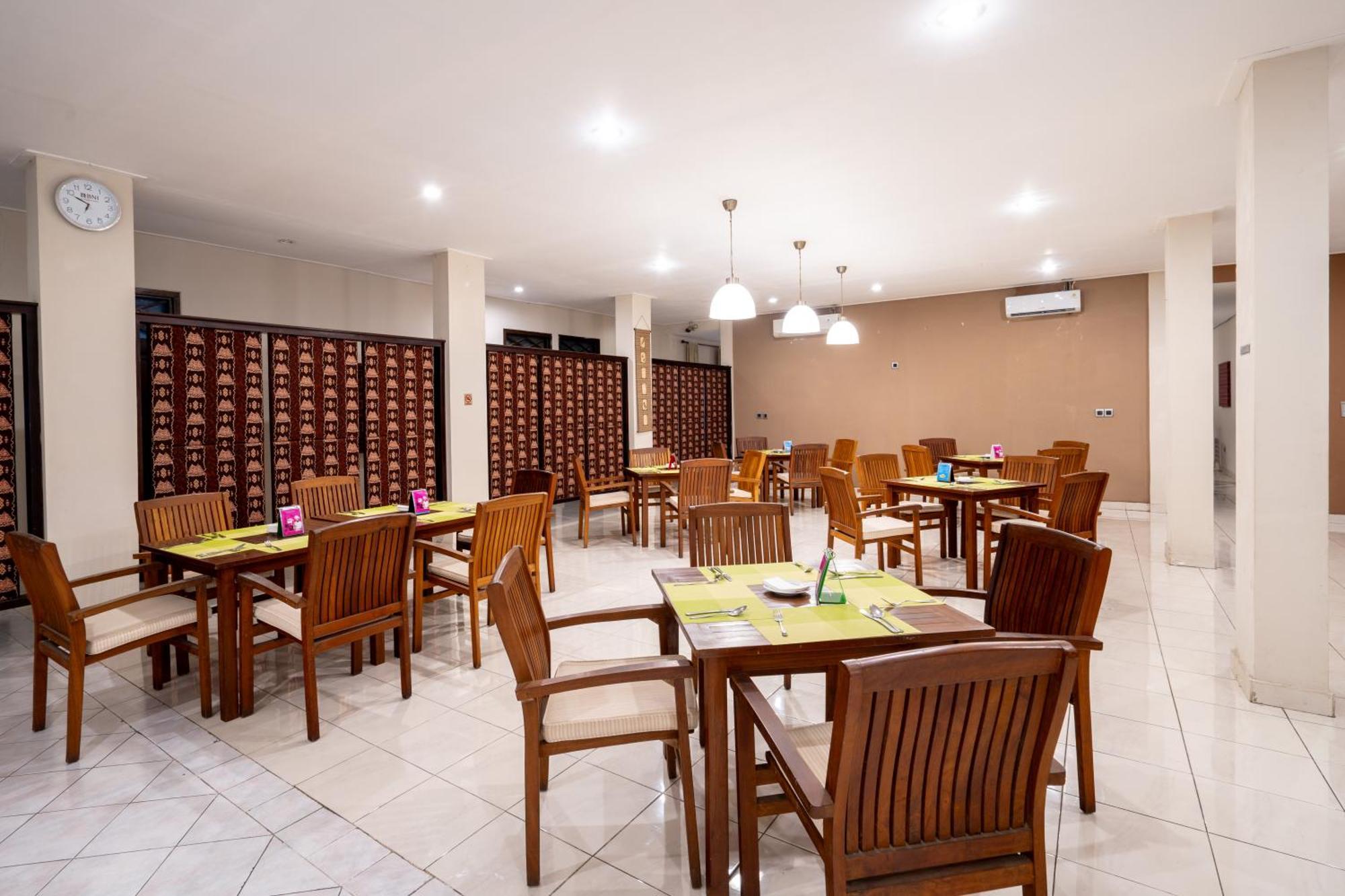 Samawa Transit Hotel Sumbawa Besar Exterior foto